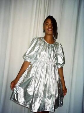 WRAY NAN DRESS IN SILVER